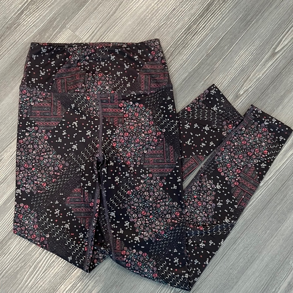 NWOT So leggings